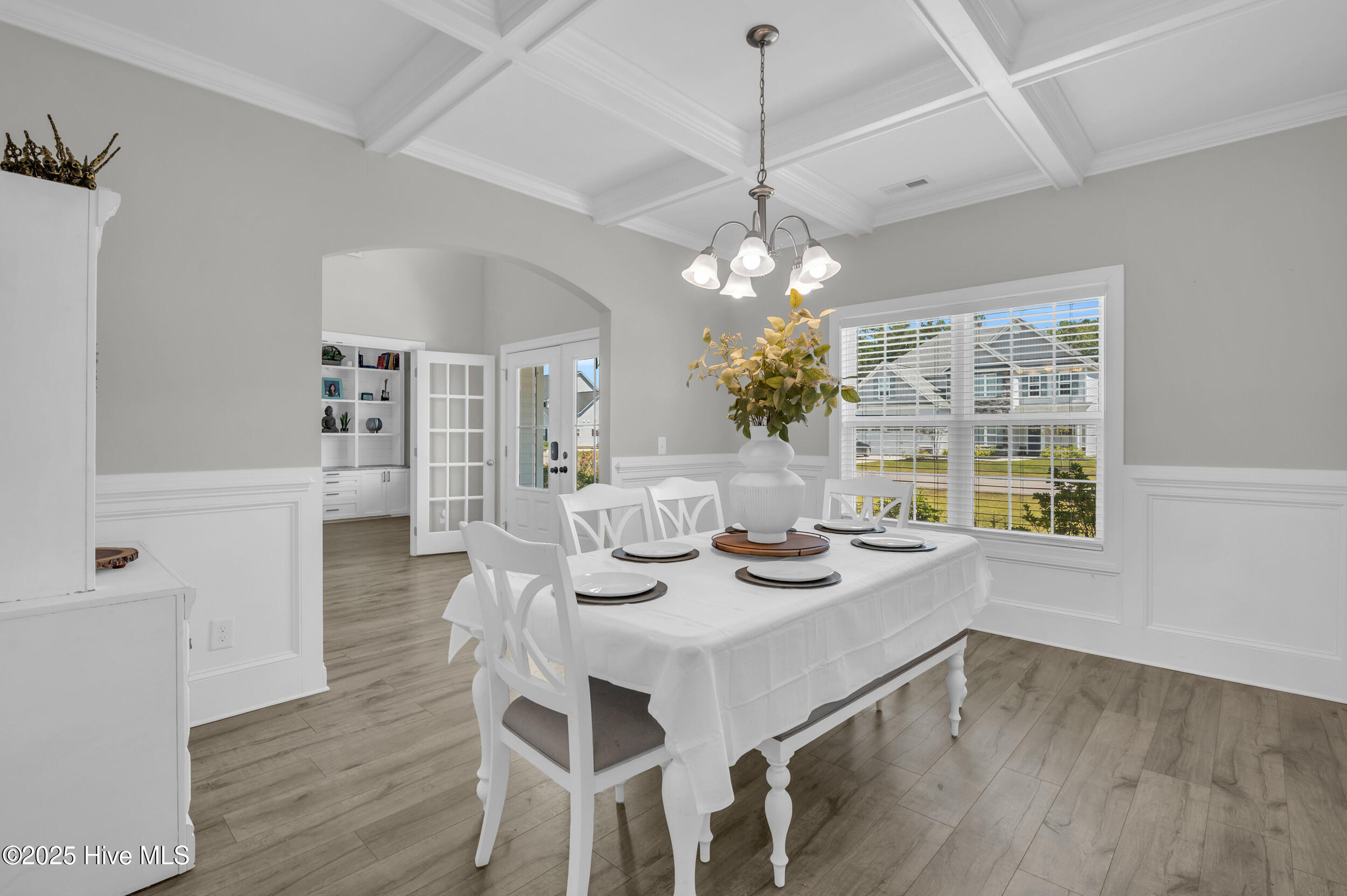 100530270 | Photo 19