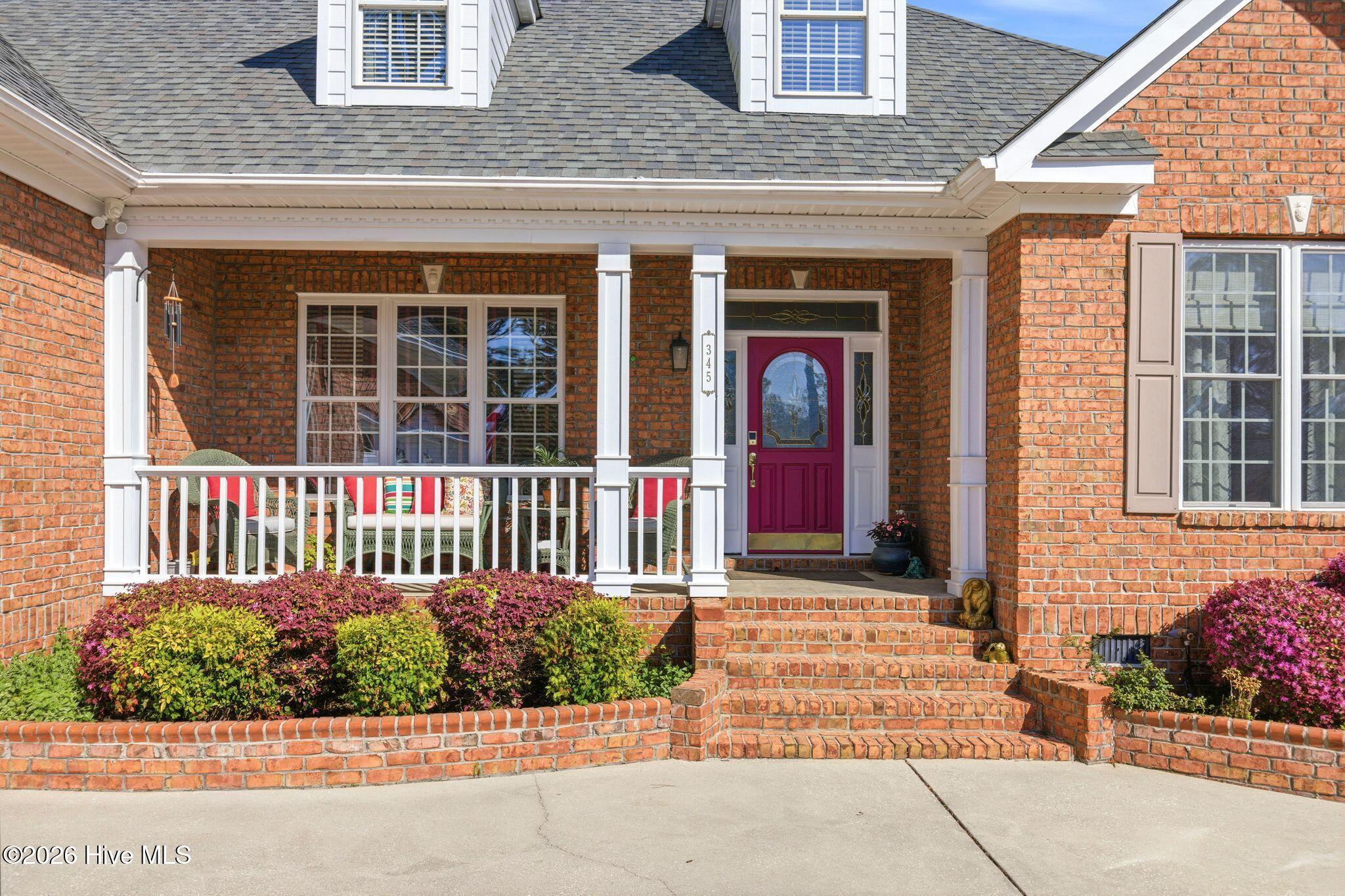 100564918 | Photo 84