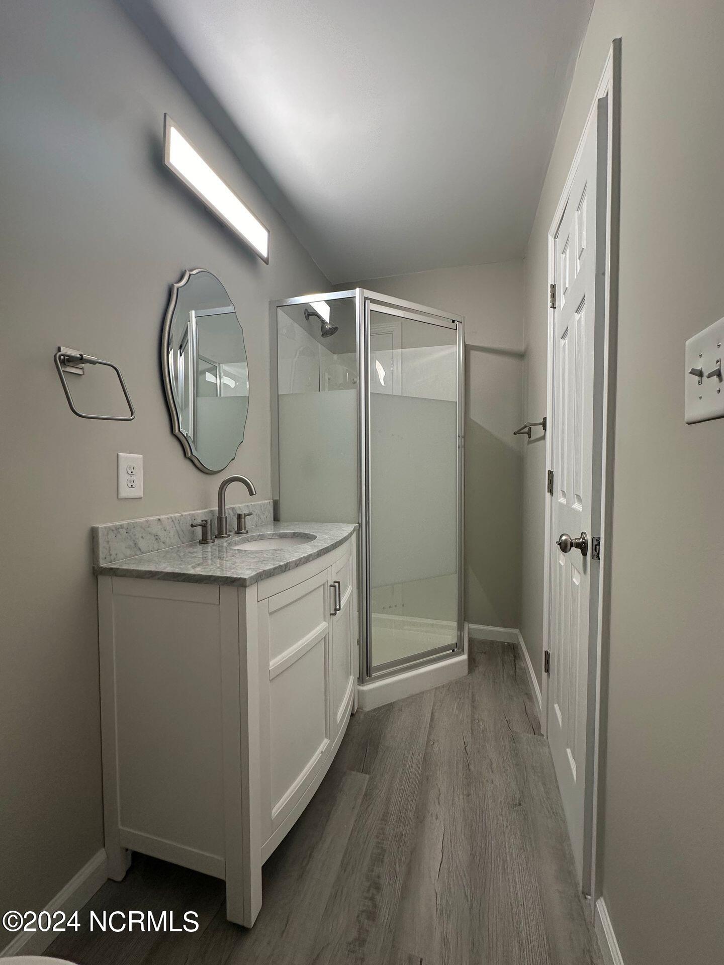 100545628 | Photo 14