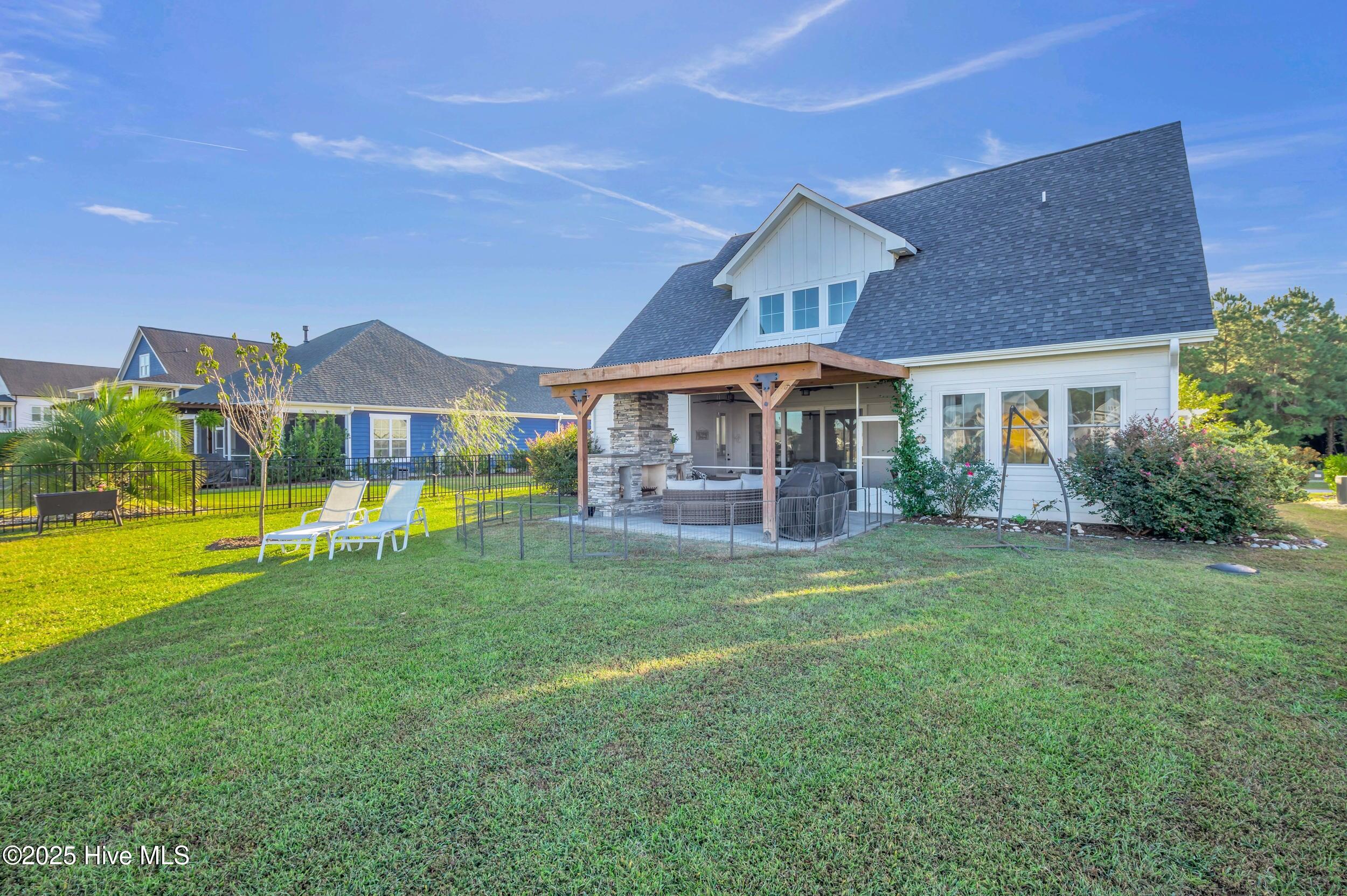 100543268 | Photo 49