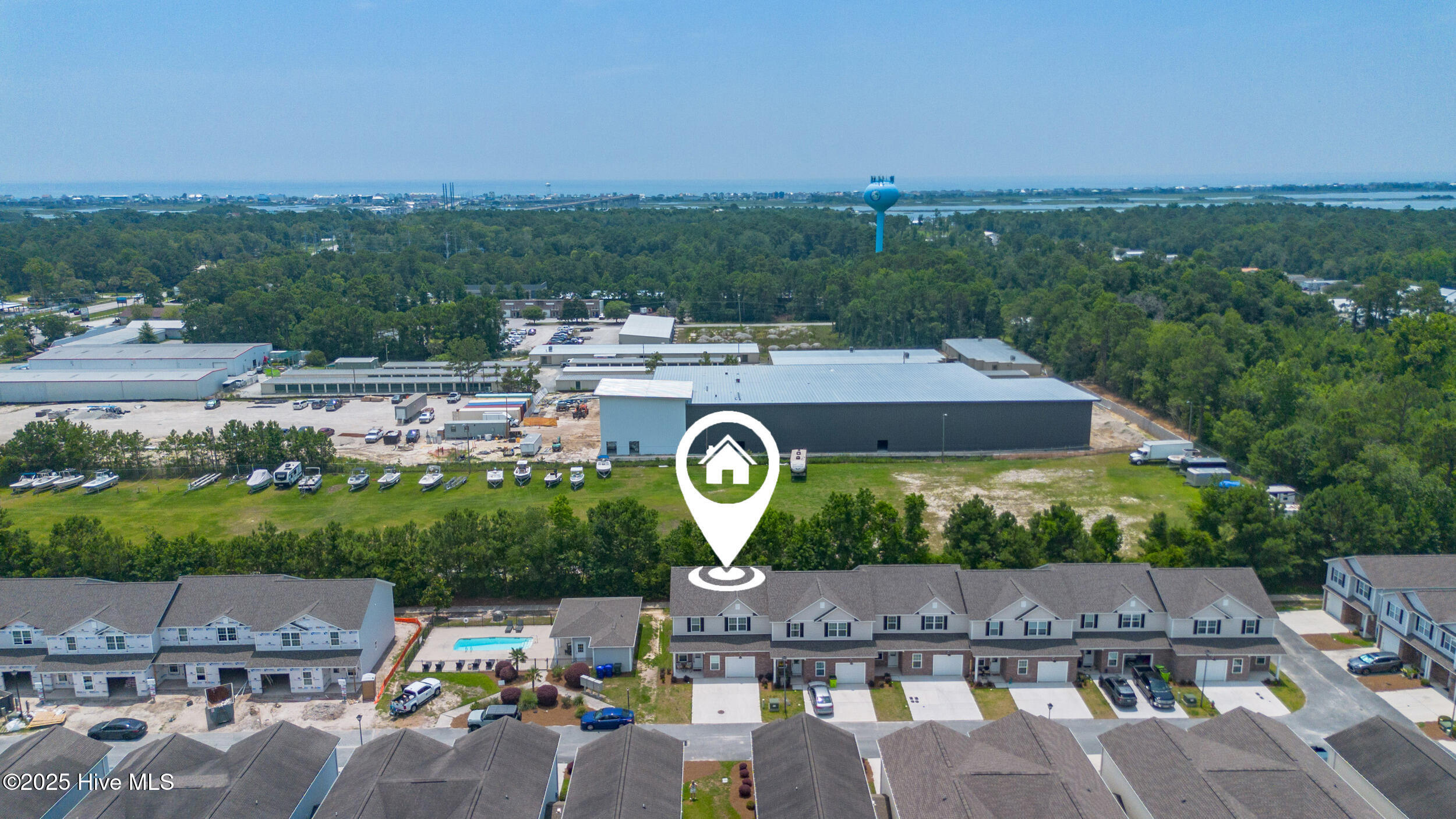 100563674 | Photo 33