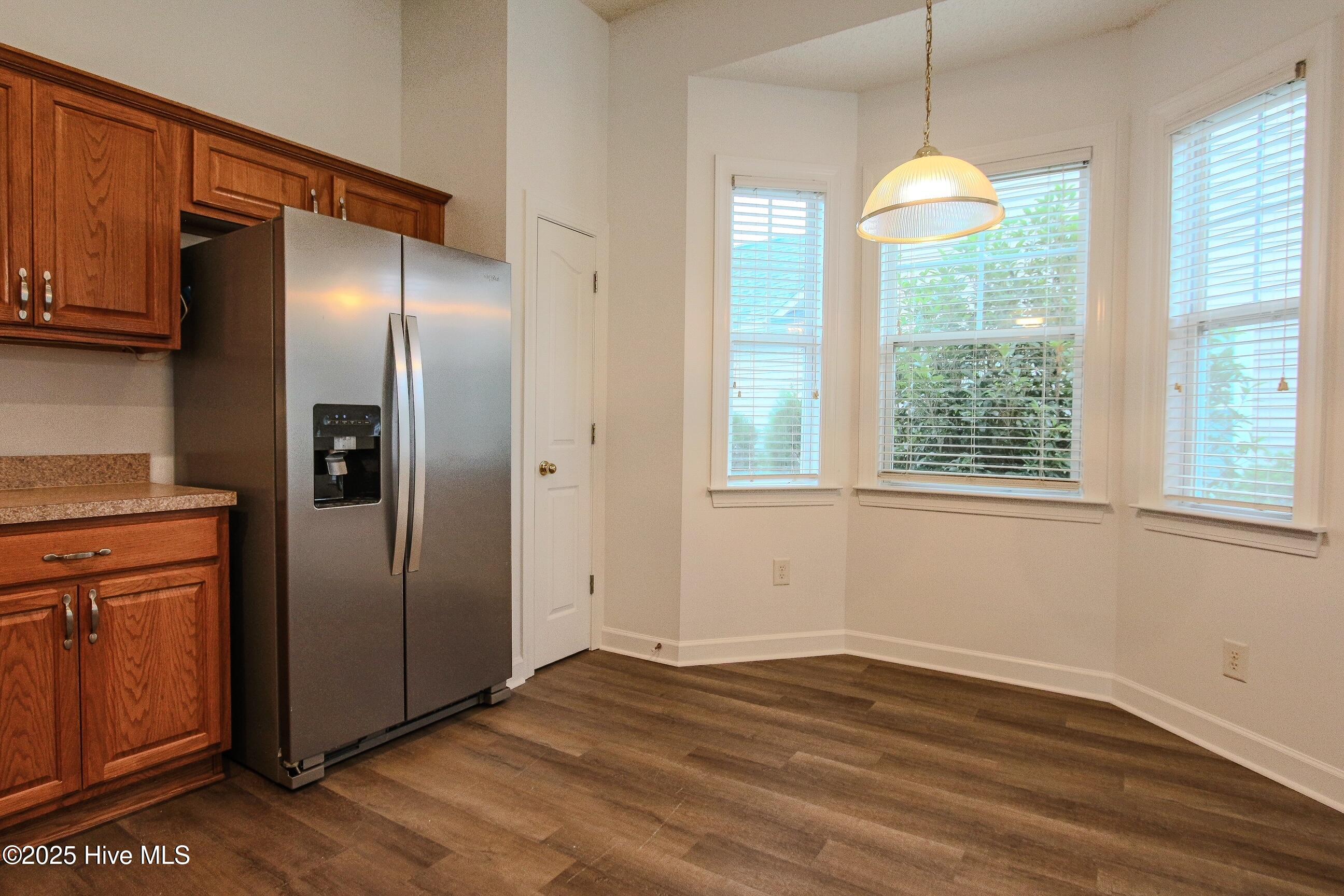 100525378 | Photo 25