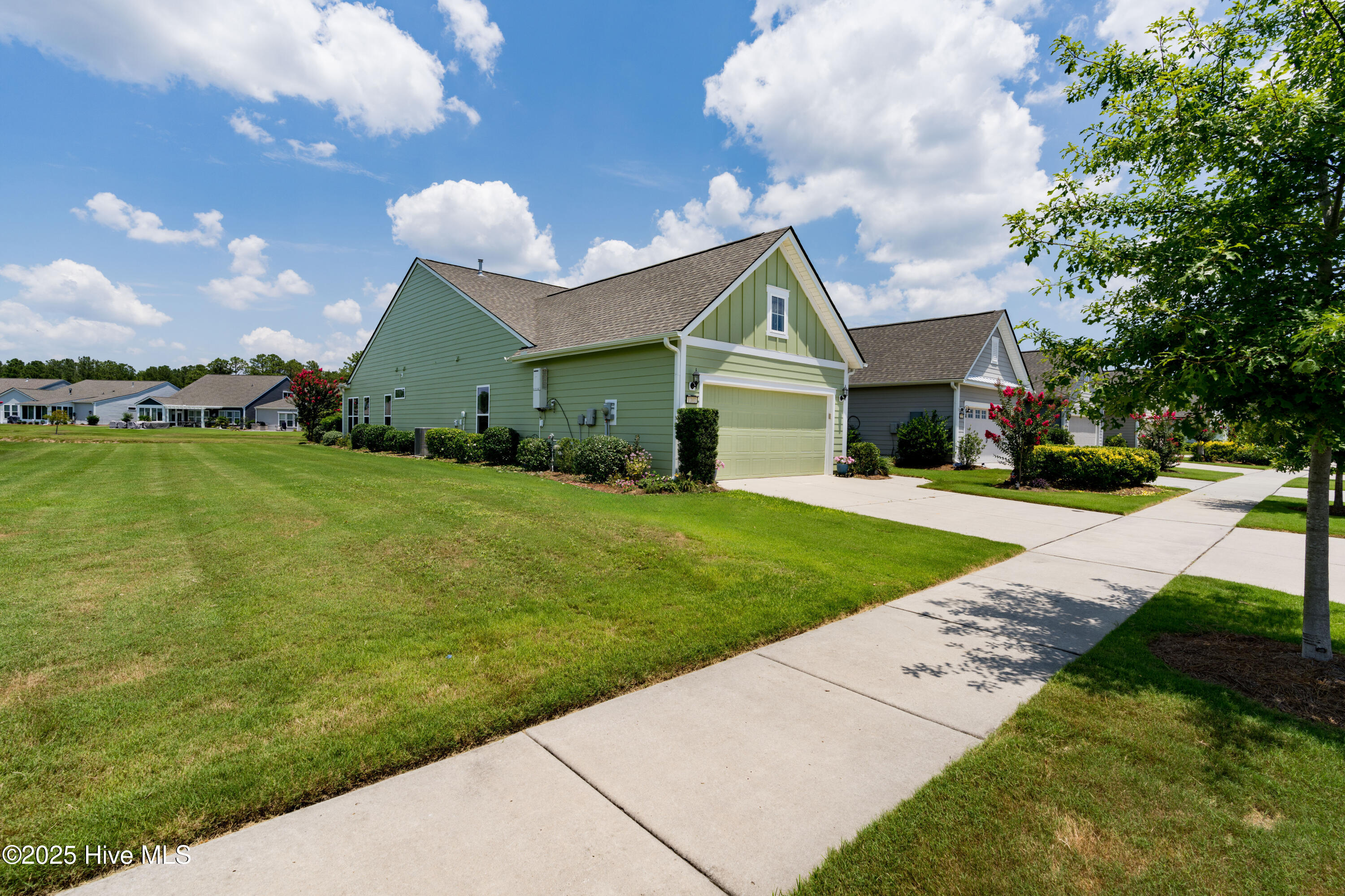 100515849 | Photo 29