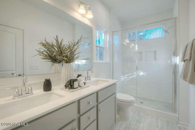 100549572 | Photo 20