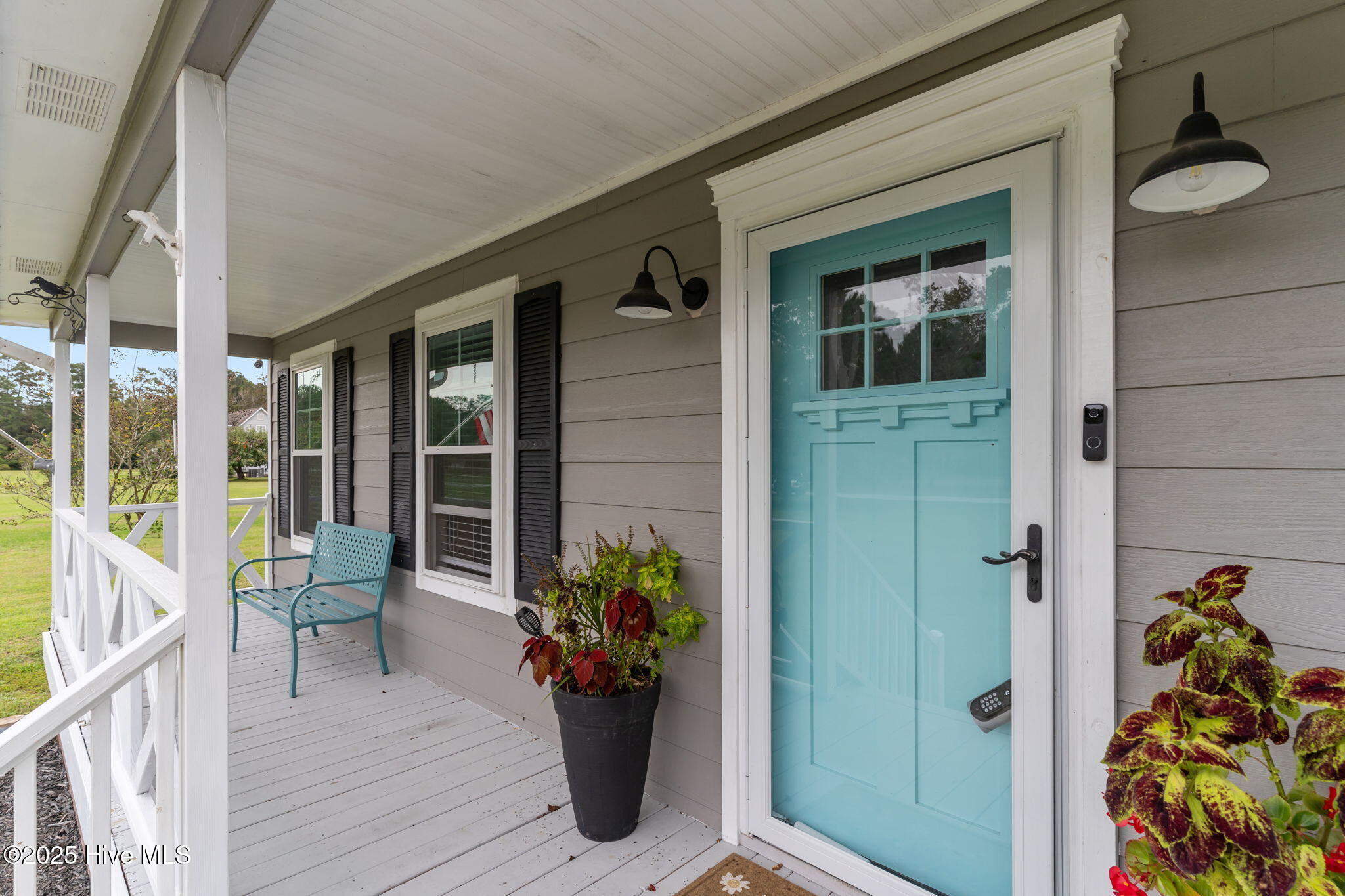 100535279 | Photo 10