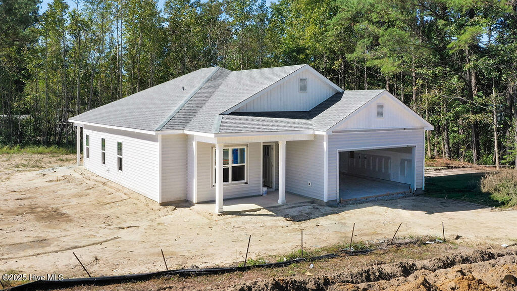 Homes for sale in Burgaw, NC | 200 E T Batson Rd, Burgaw, NC 28425 | MLS# 100533367