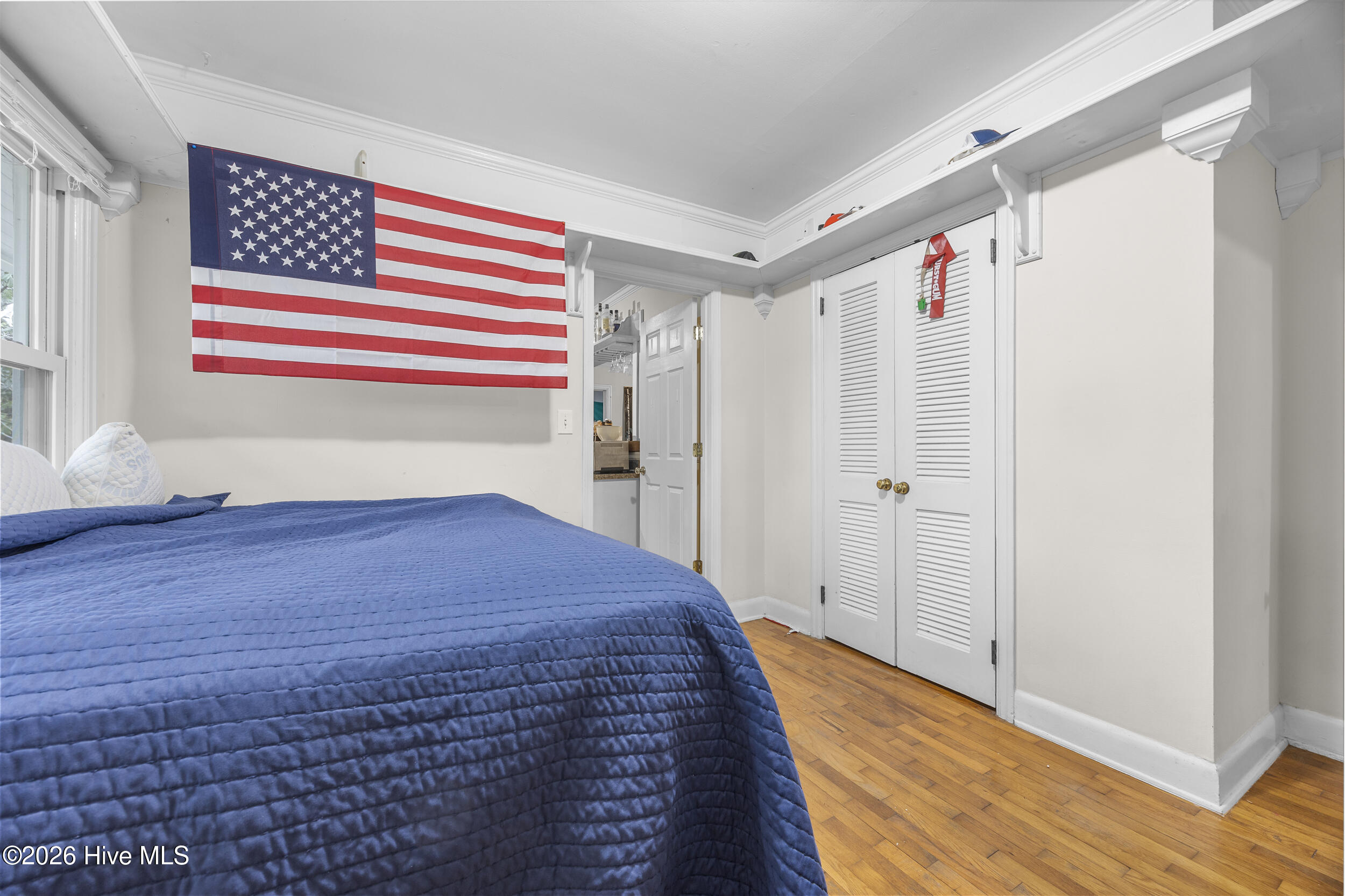 100560184 | Photo 19