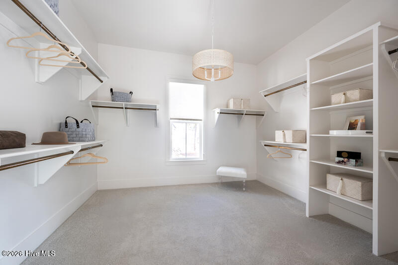 100554791 | Photo 10