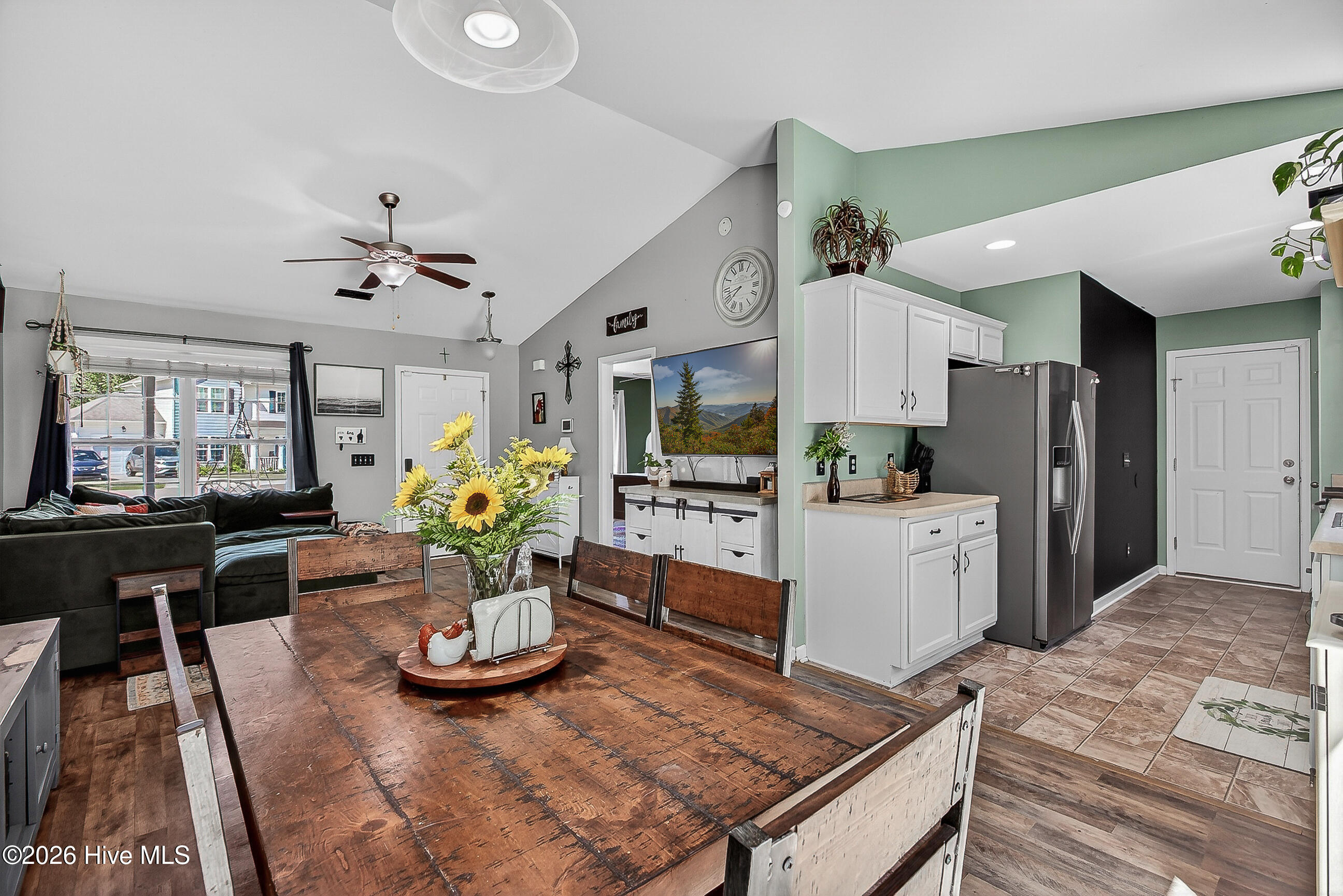 102 Blossom Court, Maple Hill, NC 28454 – photo 10: 01-10