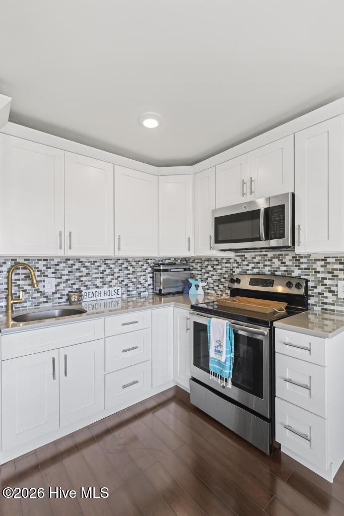 100551808 | Photo 16