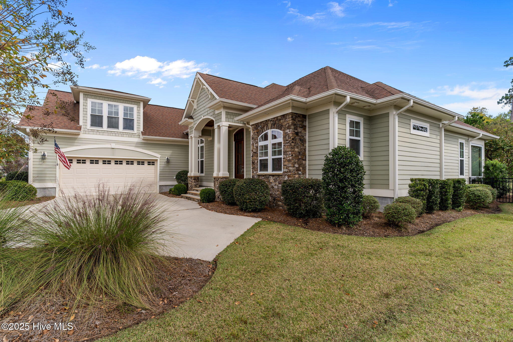 100552271 | Photo 38