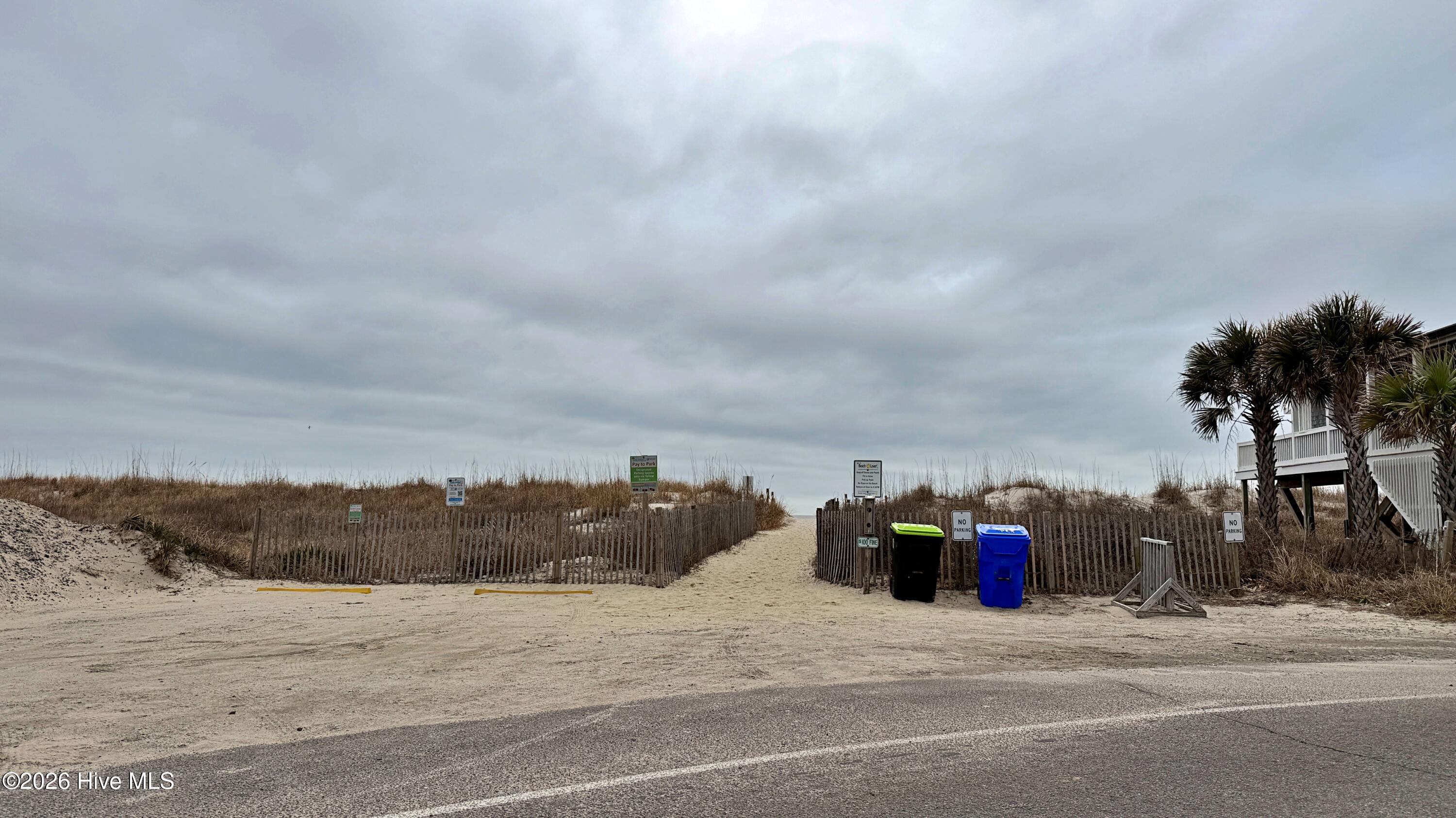 100561250 | Photo 31