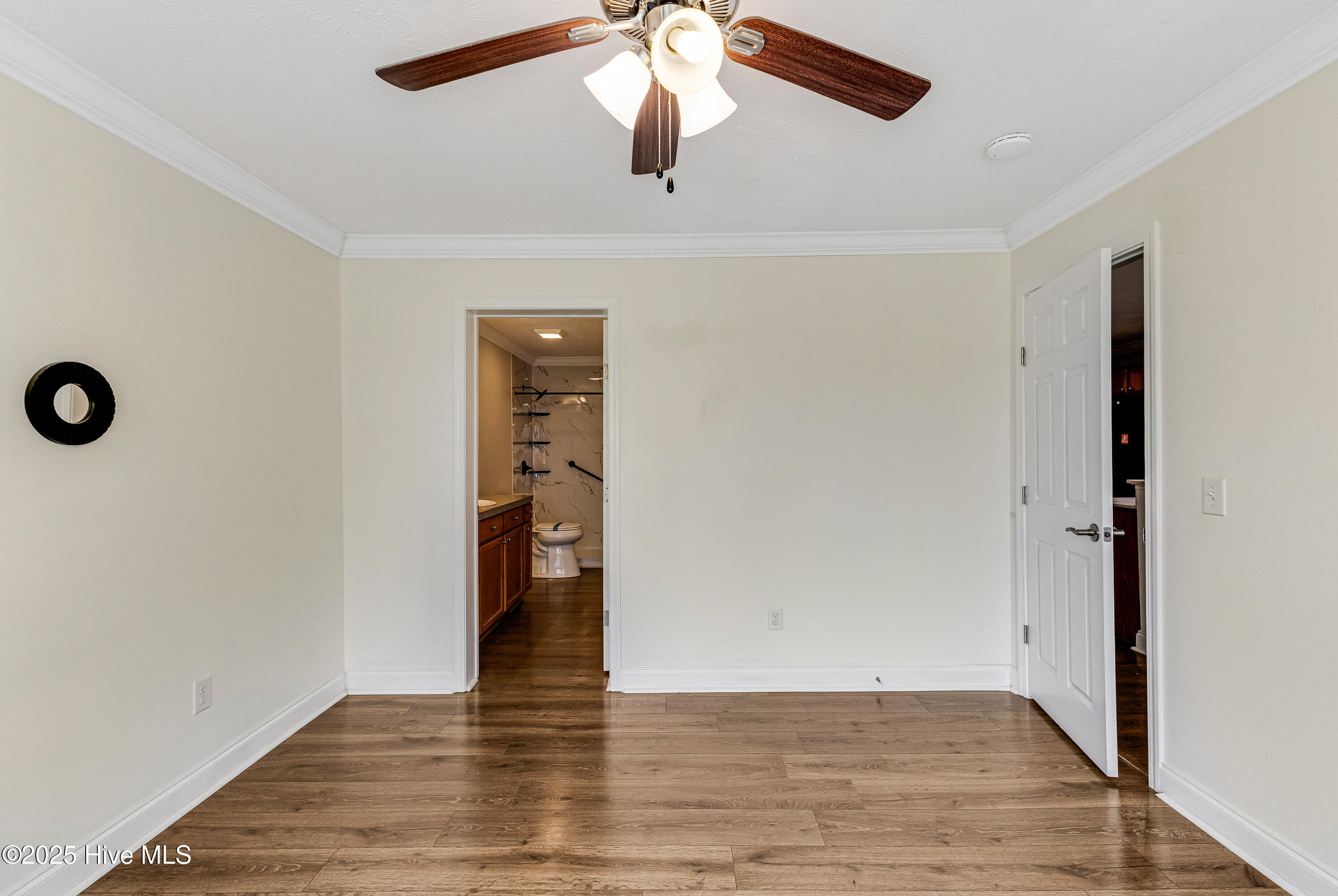 100534568 | Photo 11