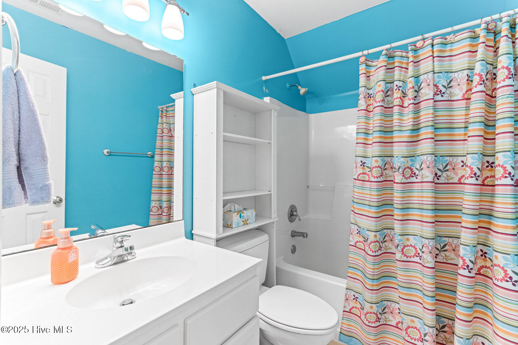 100505996 | Photo 31