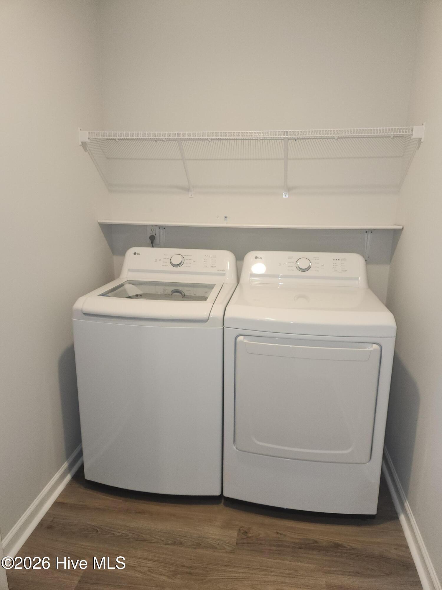 100564260 | Photo 14