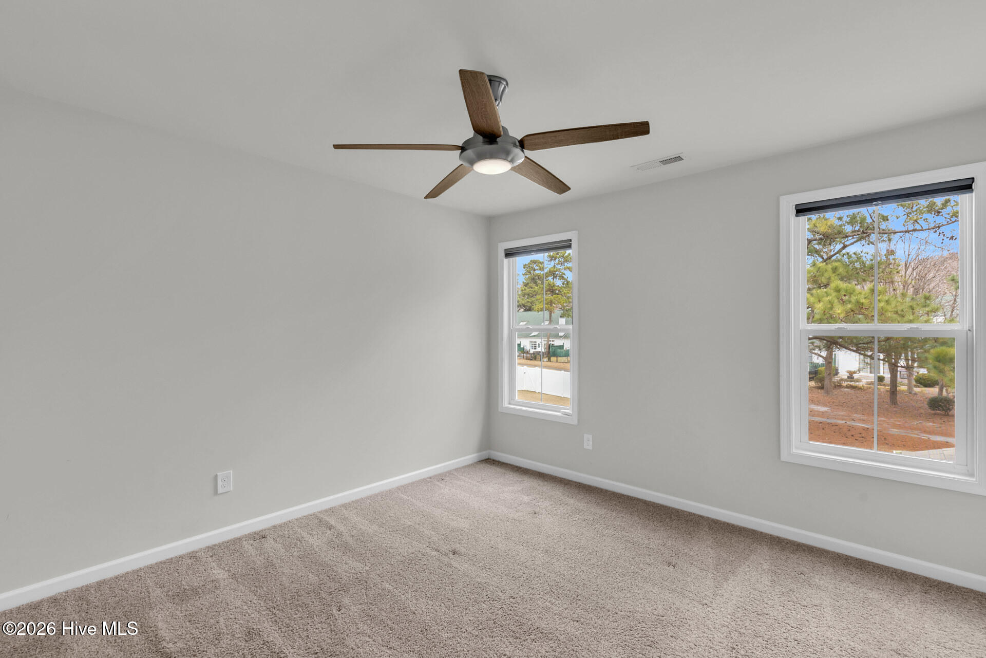 100549355 | Photo 20