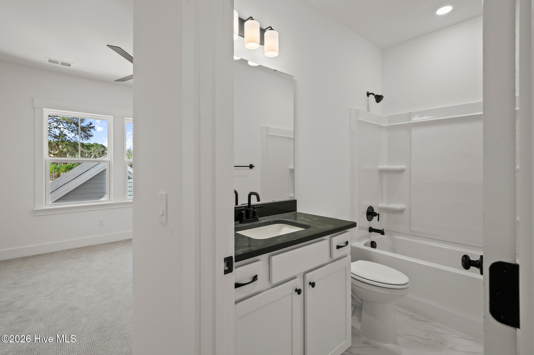 100552796 | Photo 31