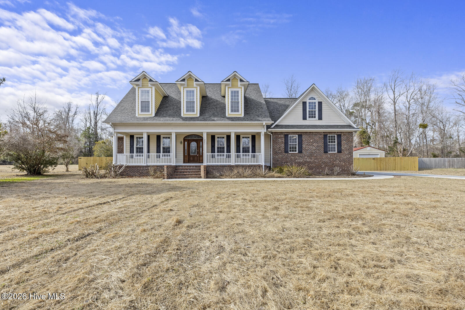 100545911 | Photo 39