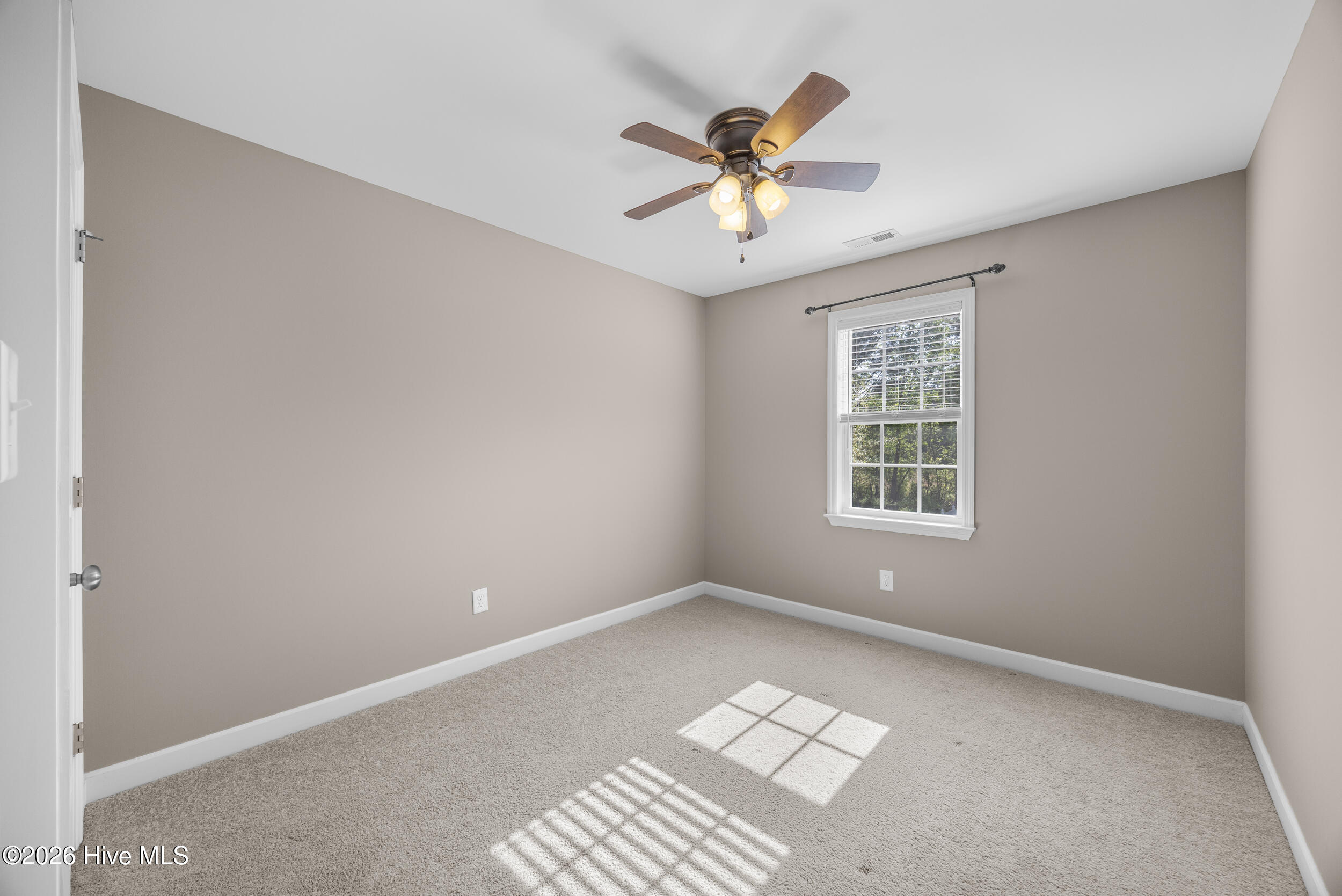 211 Wedgefield Circle,Maple Hill