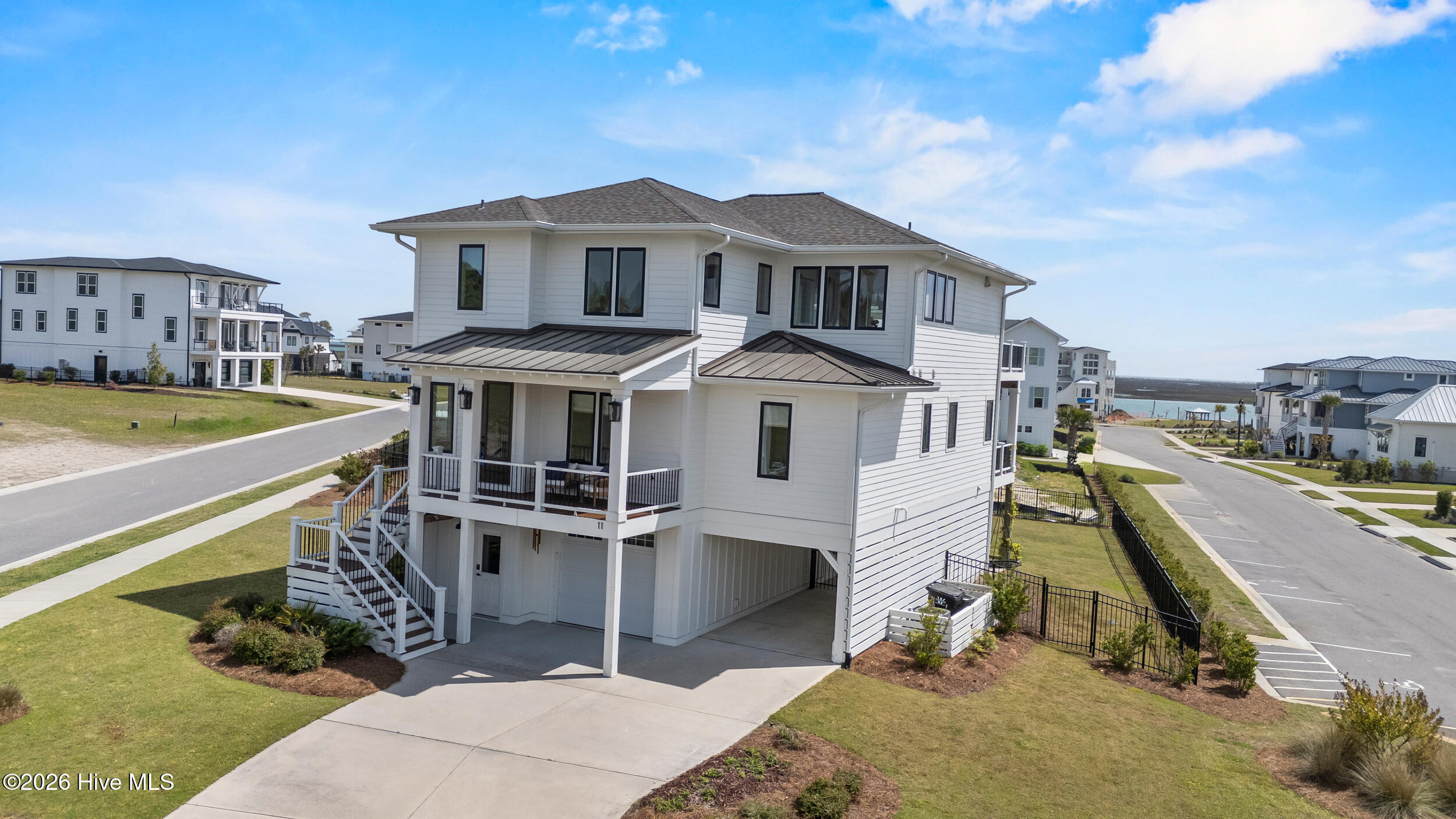 100551268 | Photo 68