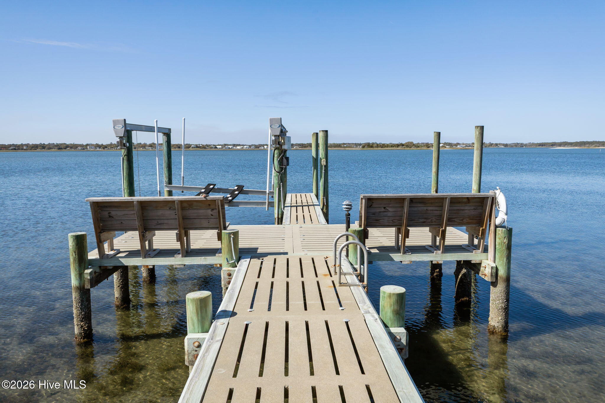 100565835 | Photo 39