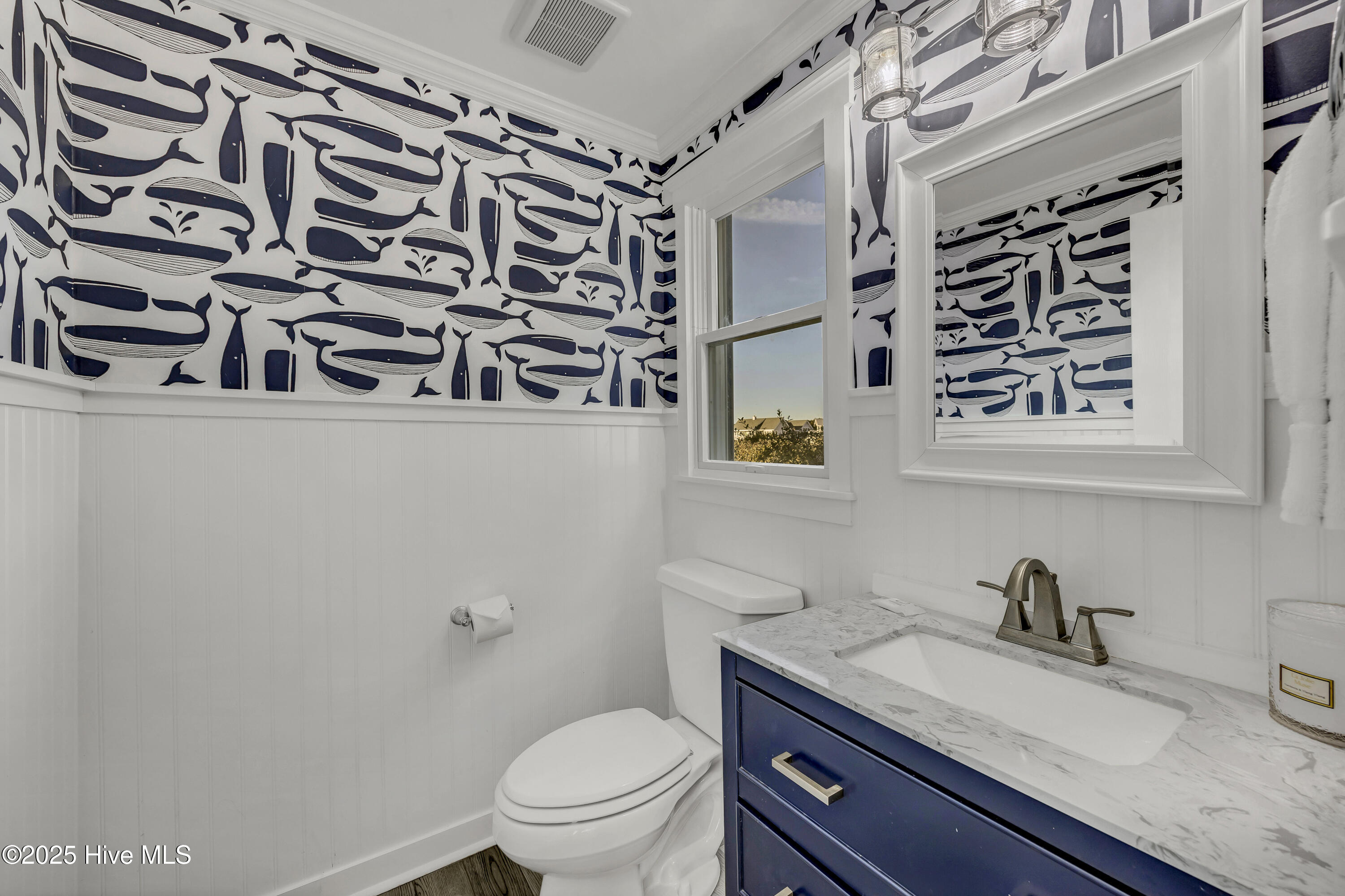 100546577 | Photo 21