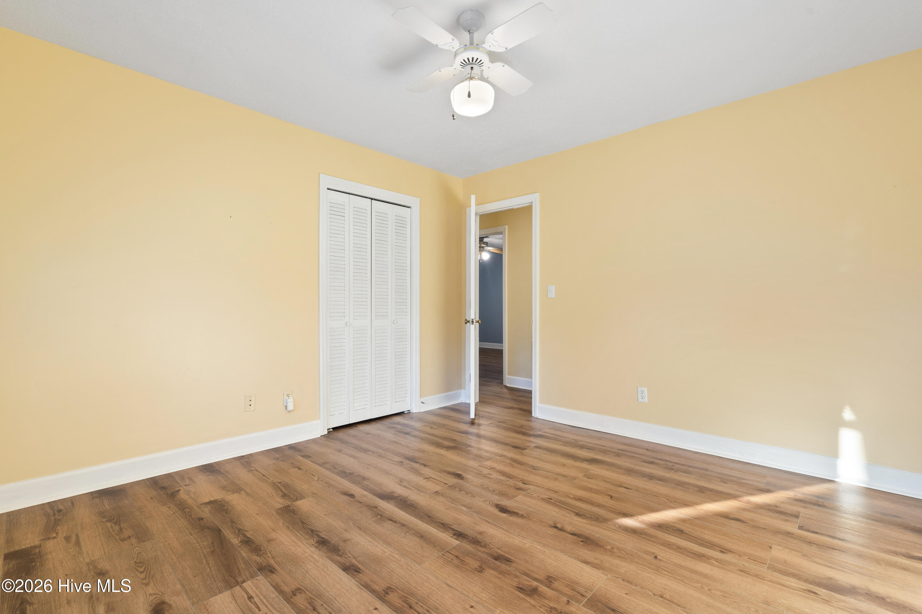 100549887 | Photo 47