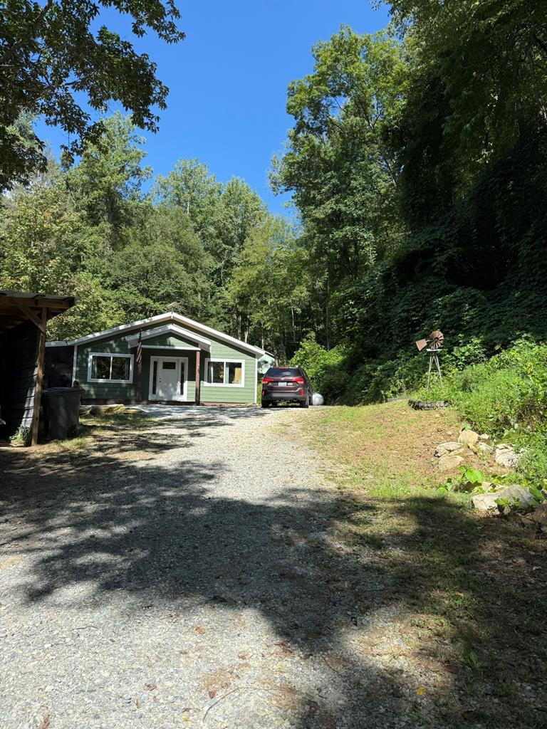 Homes for sale in Andrews, NC | 2555 Junaluska Rd, Andrews, NC 28901 | MLS# 98543429