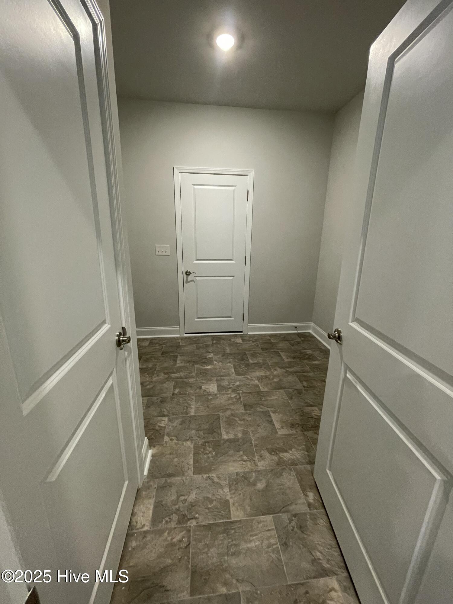 100514580 | Photo 29