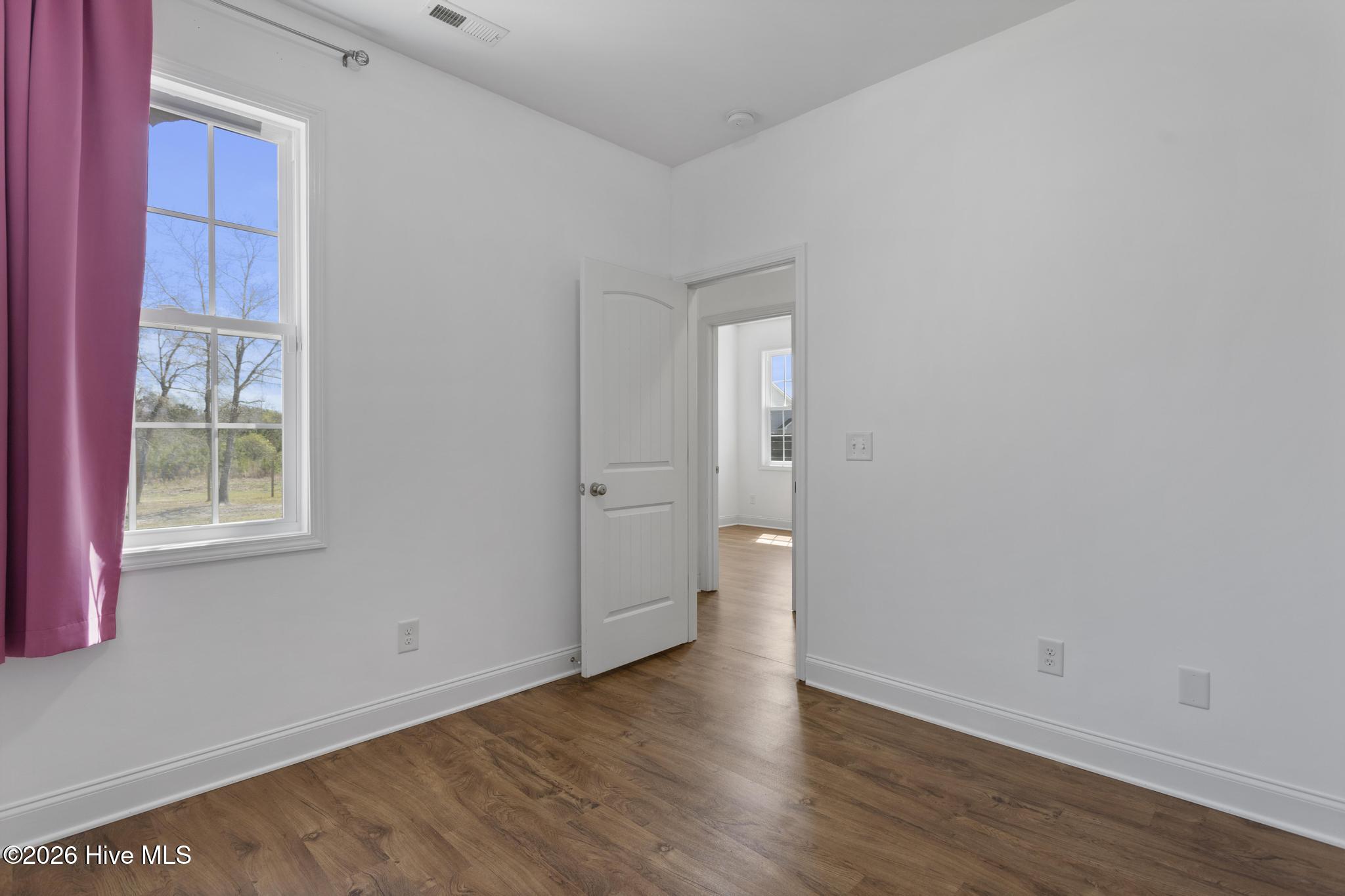 100542370 | Photo 20