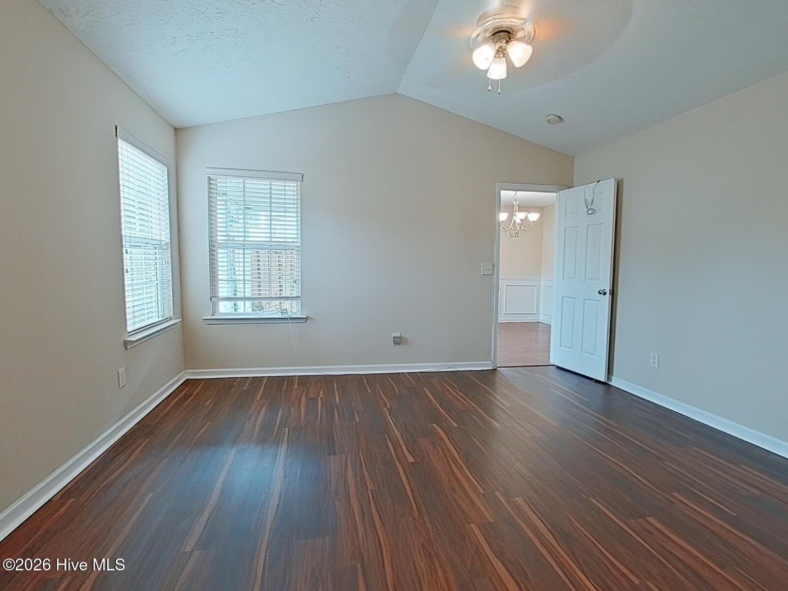 Main Bedroom (6)