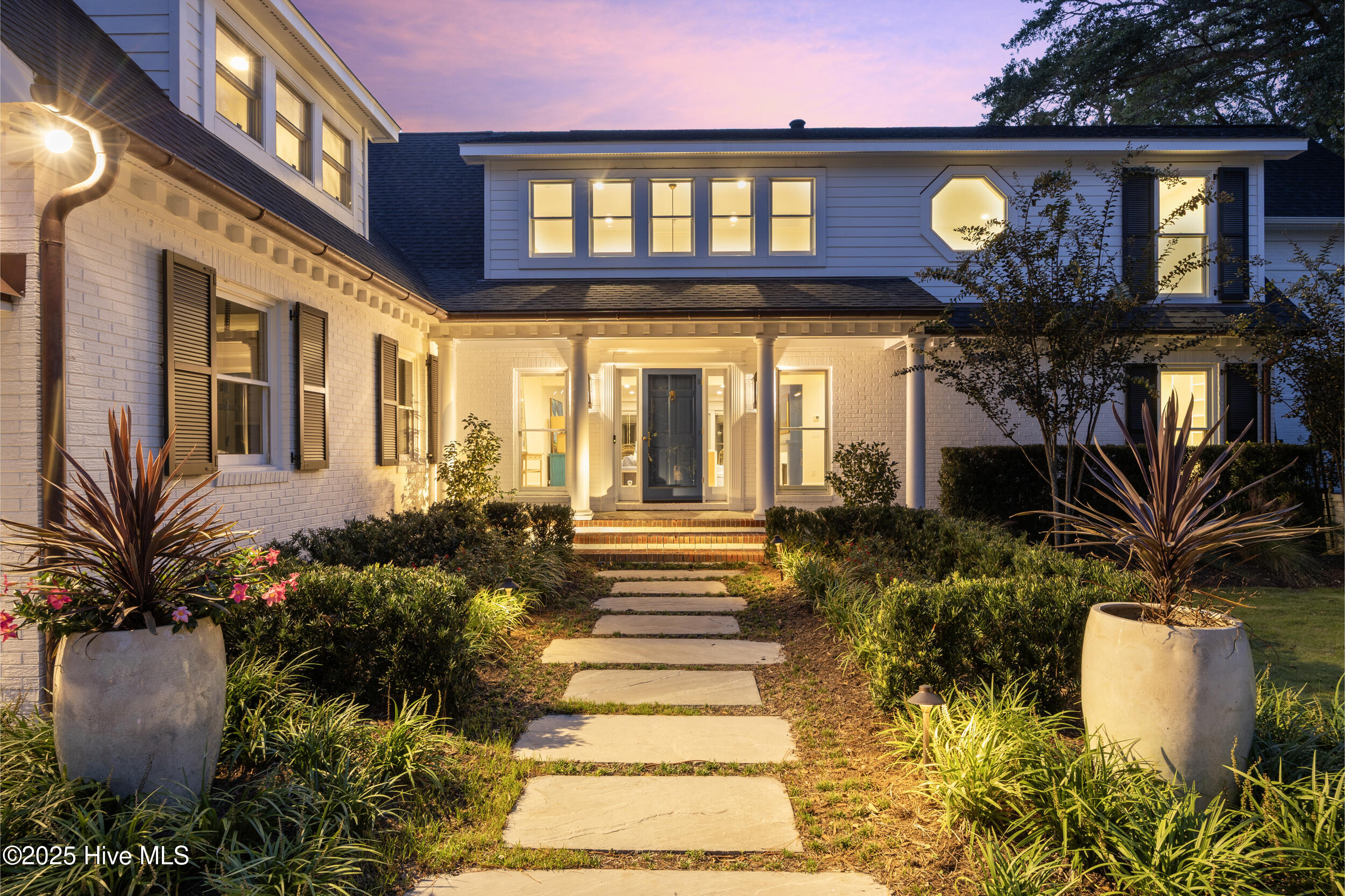 100534920 | Photo 69