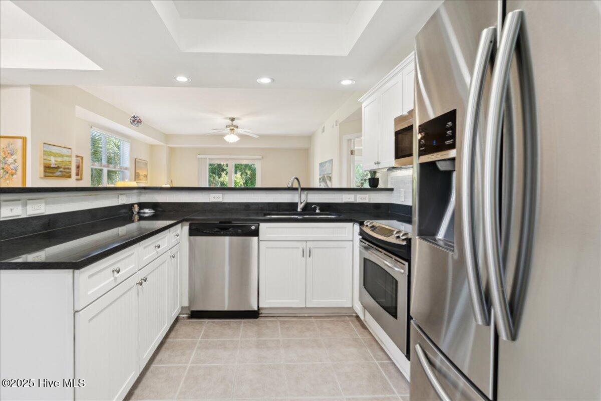 100535448 | Photo 29