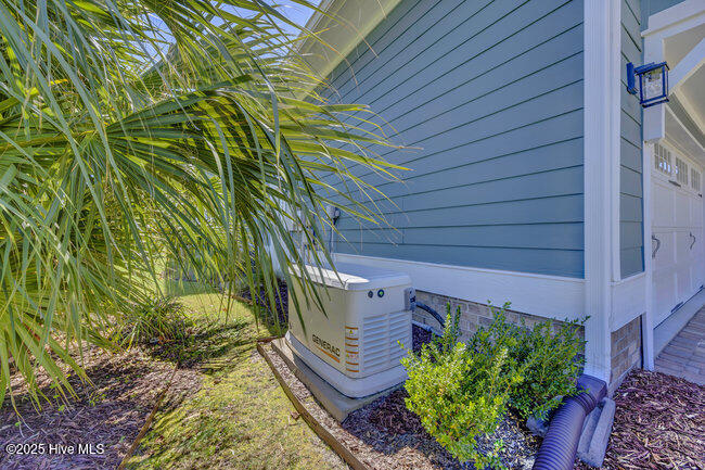 100528964 | Photo 45