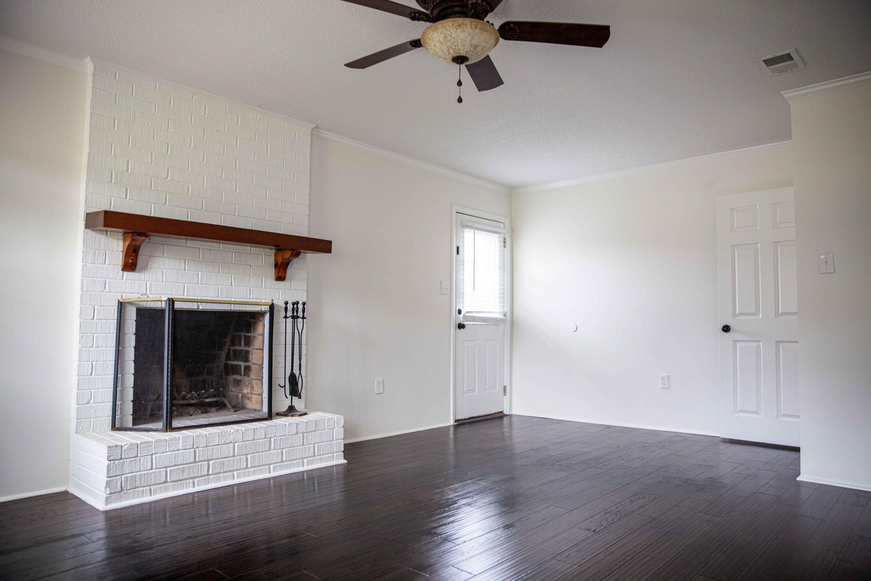 4FamilyRoom3