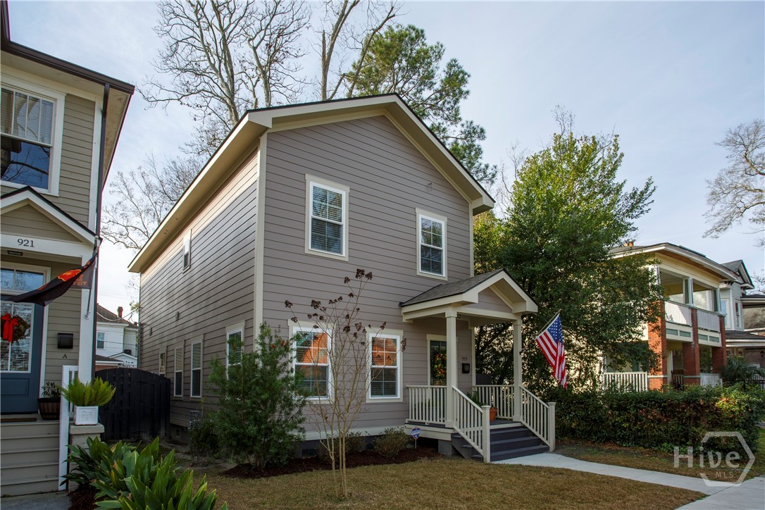 919 E Waldburg Street, Savannah, GA 31401 Listing Photo  2