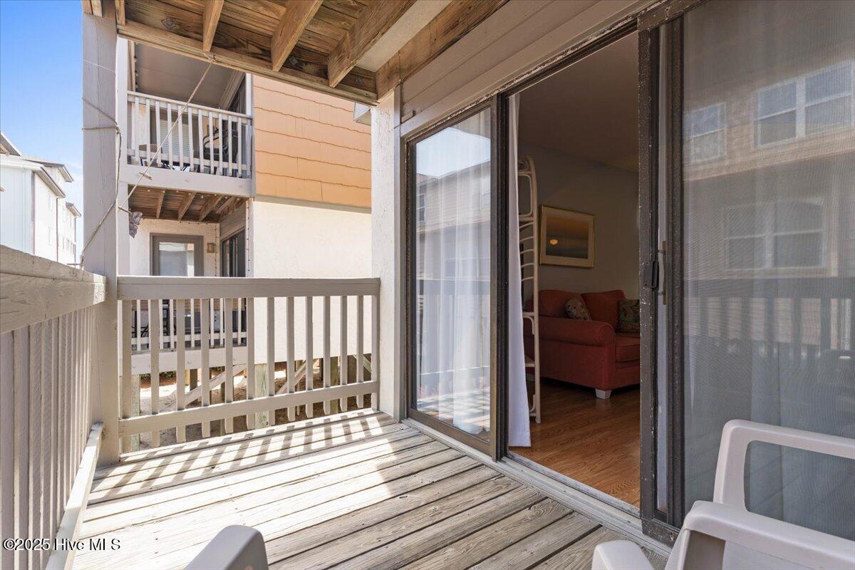 100501866 | Photo 34