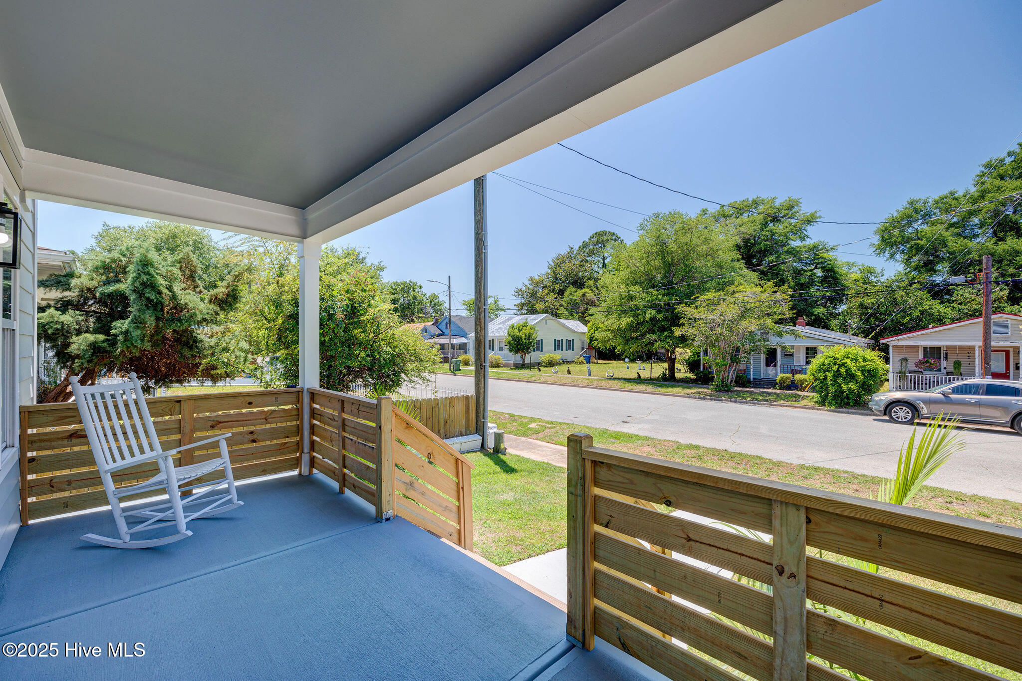 100527296 | Photo 11