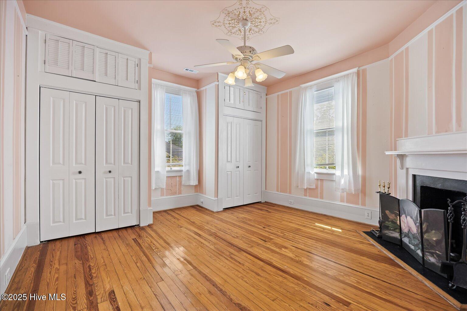 100529930 | Photo 32