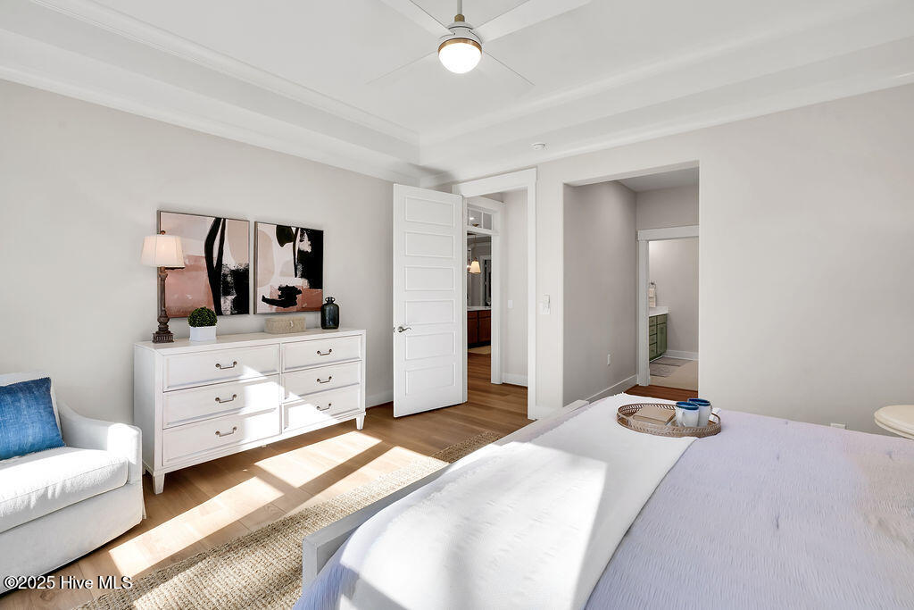 100529674 | Photo 97