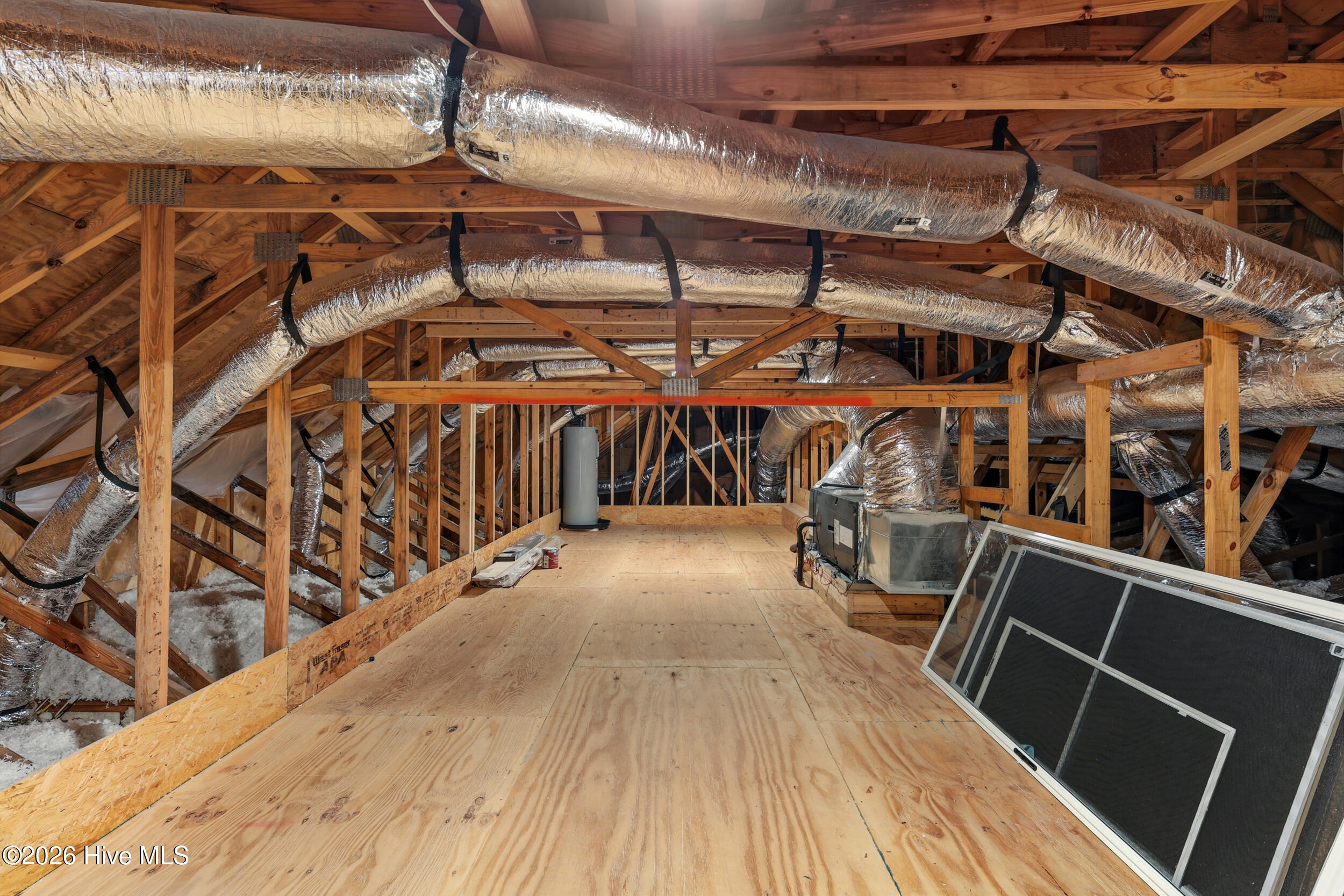 100566568 | Photo 48