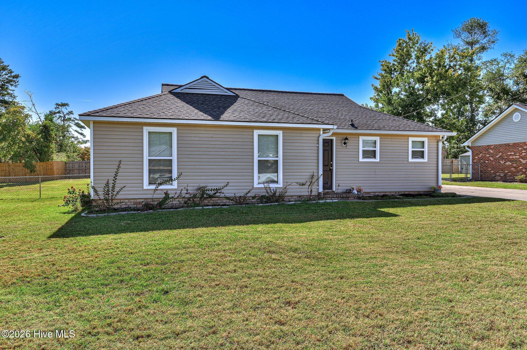 Photo 2 of Single family home for sale at 127 Cyndee Cir, Augusta, GA 30907 | MLS# 100607419 | Listing updated on 2026-10-01
