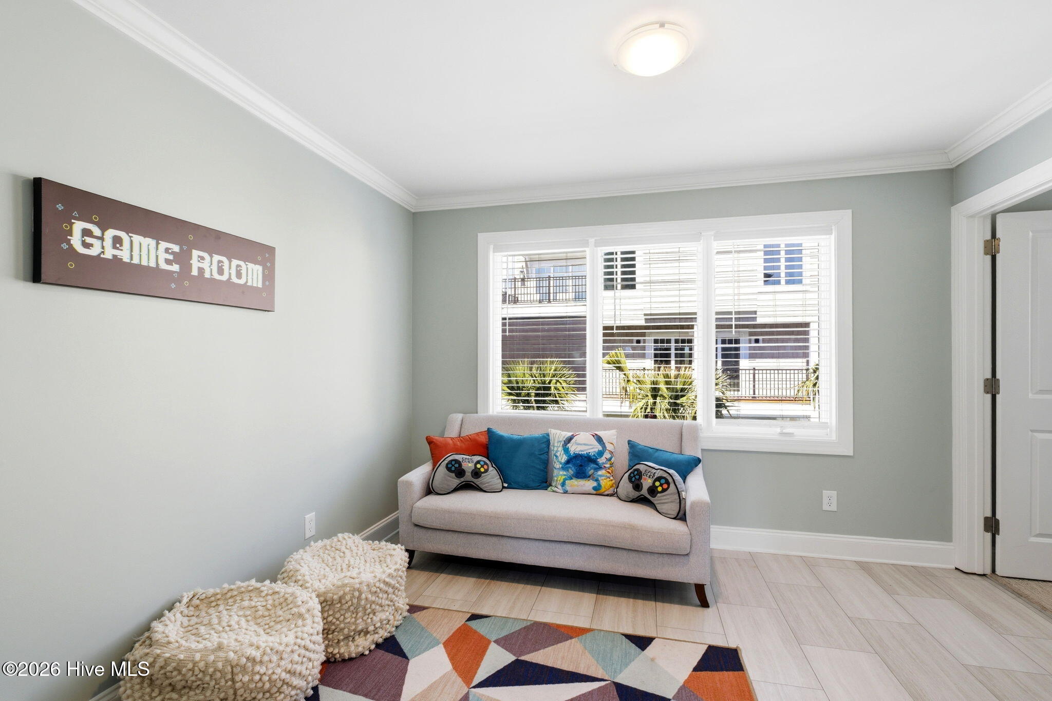 100559880 | Photo 11