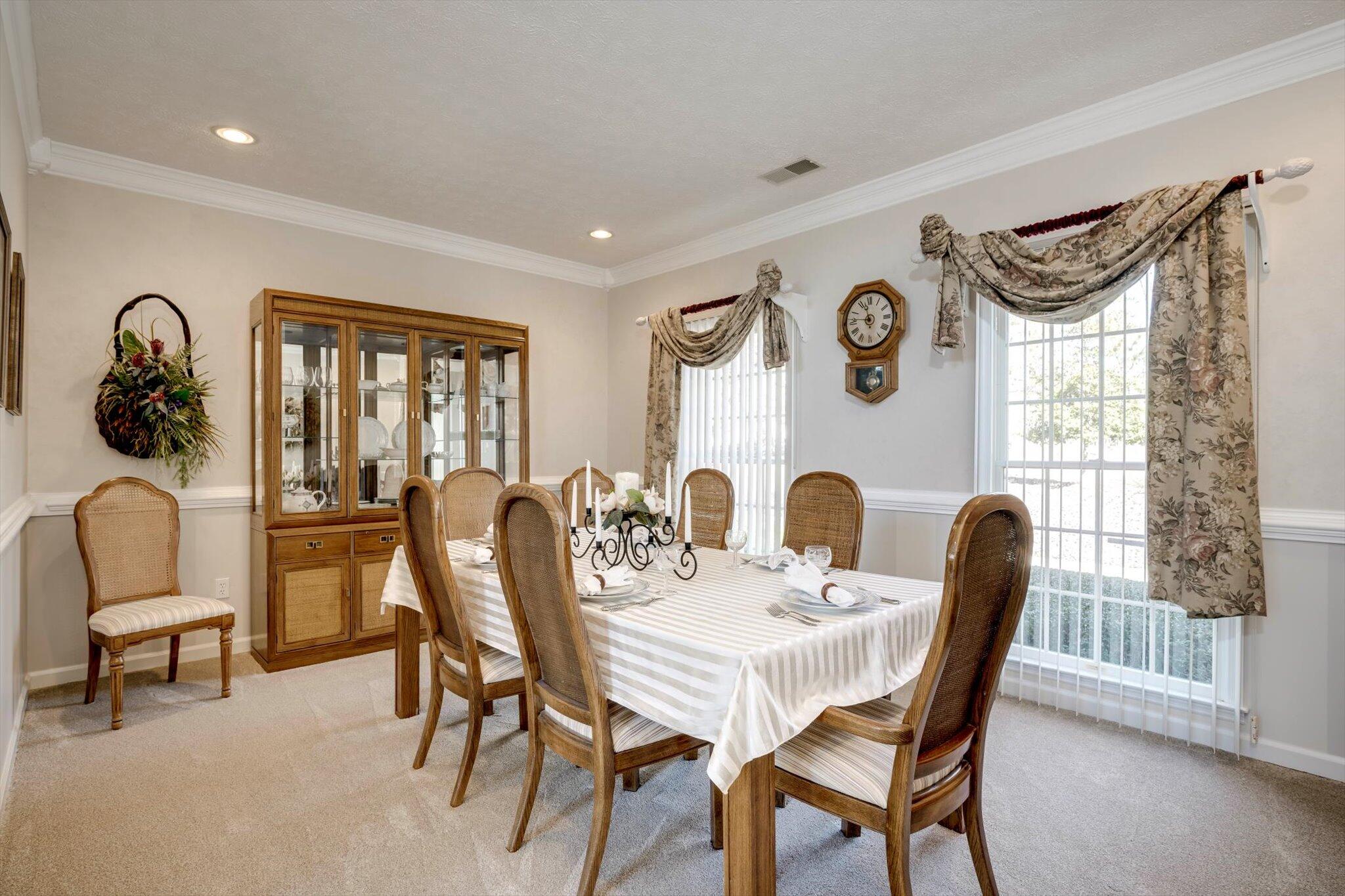 Formal dining room