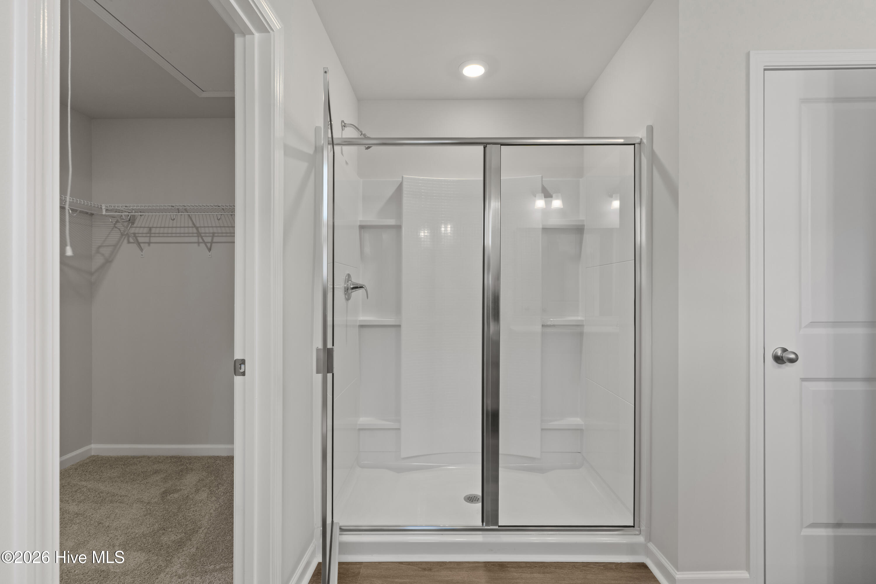 100550093 | Photo 19