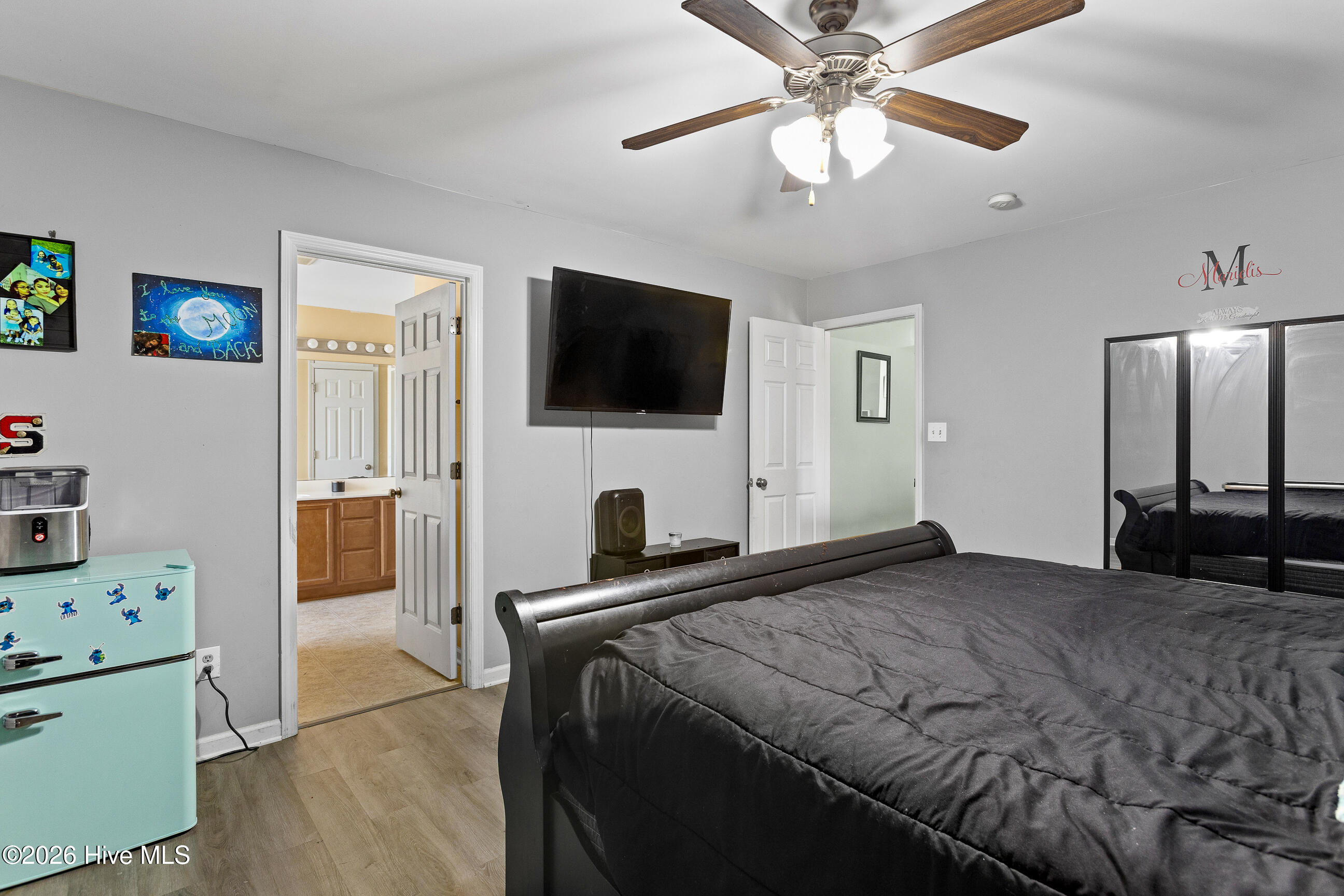 100556094 | Photo 20