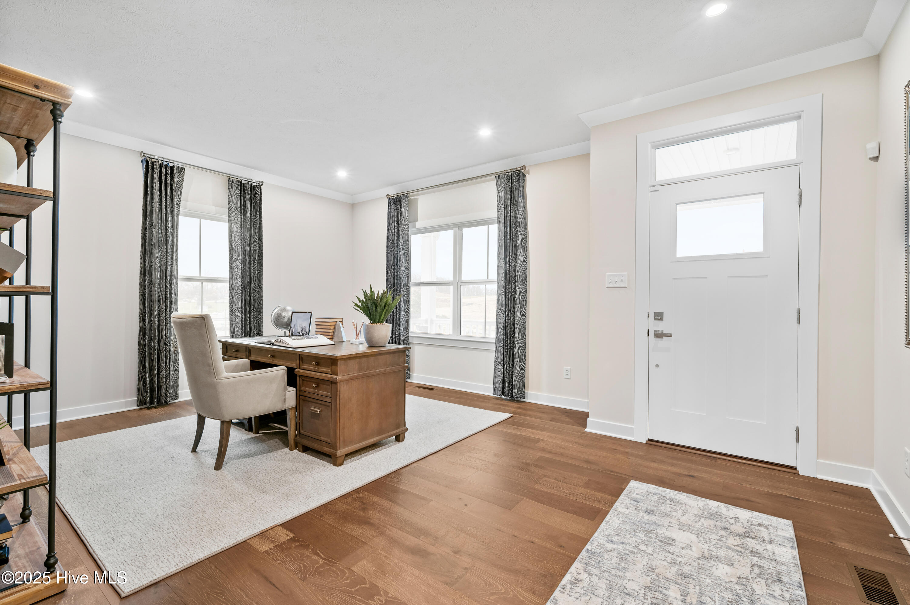 100522571 | Photo 27