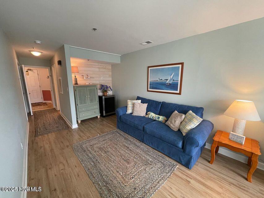 100542081 | Photo 12