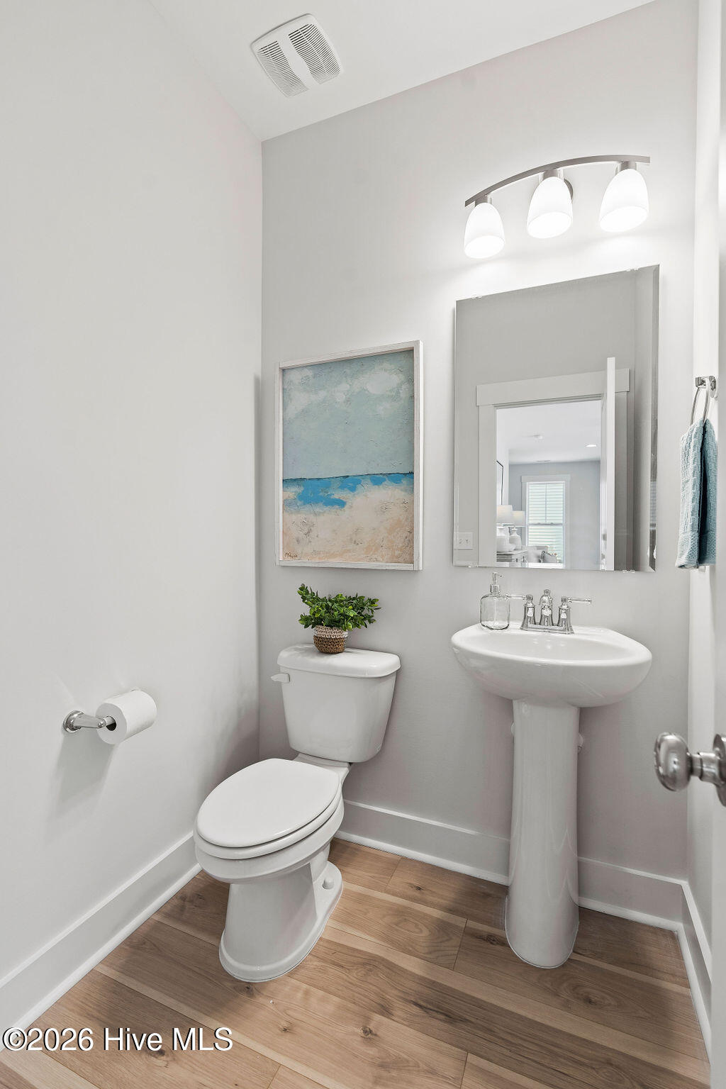 100570636 | Photo 28