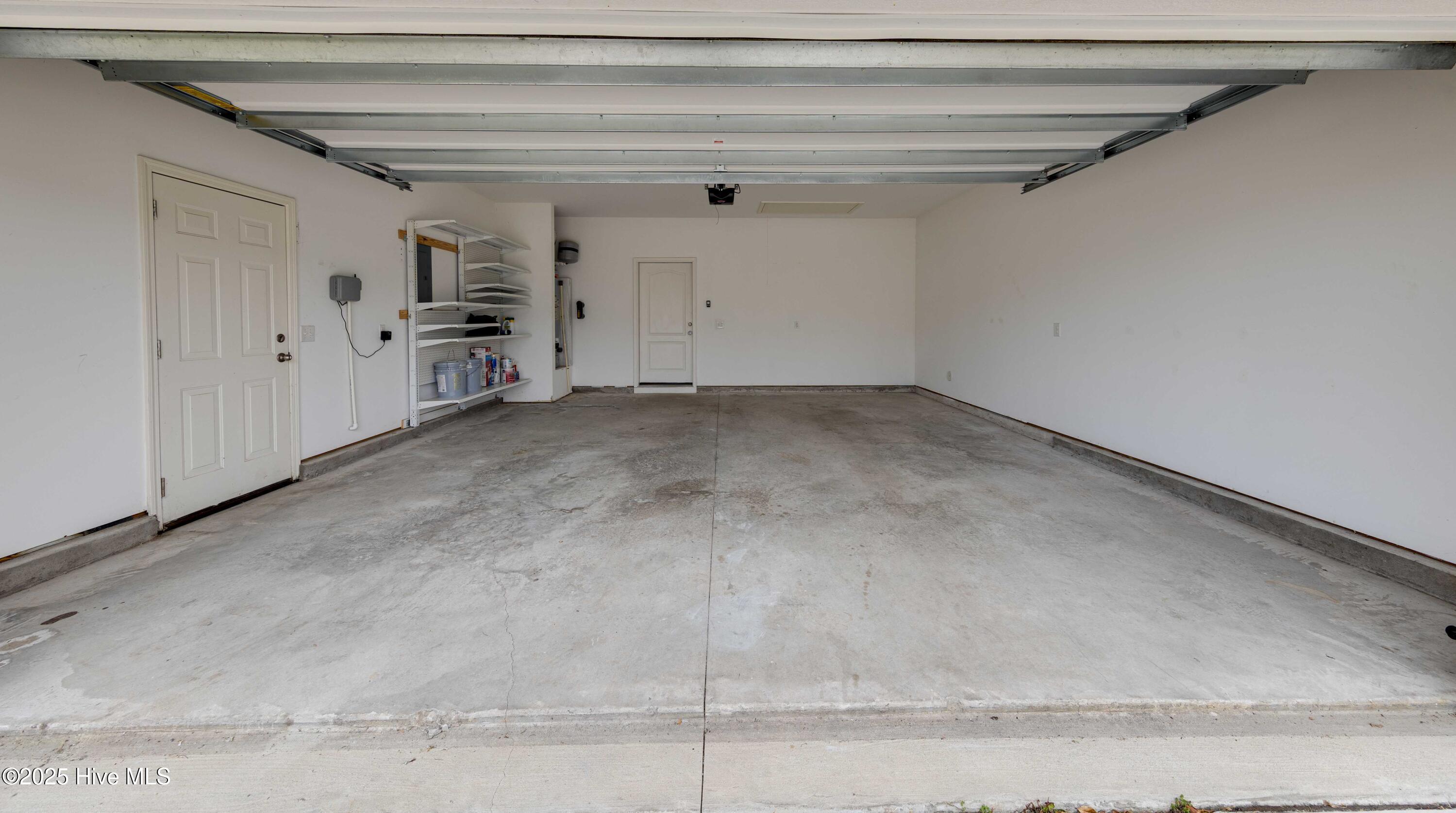 100504792 | Photo 50